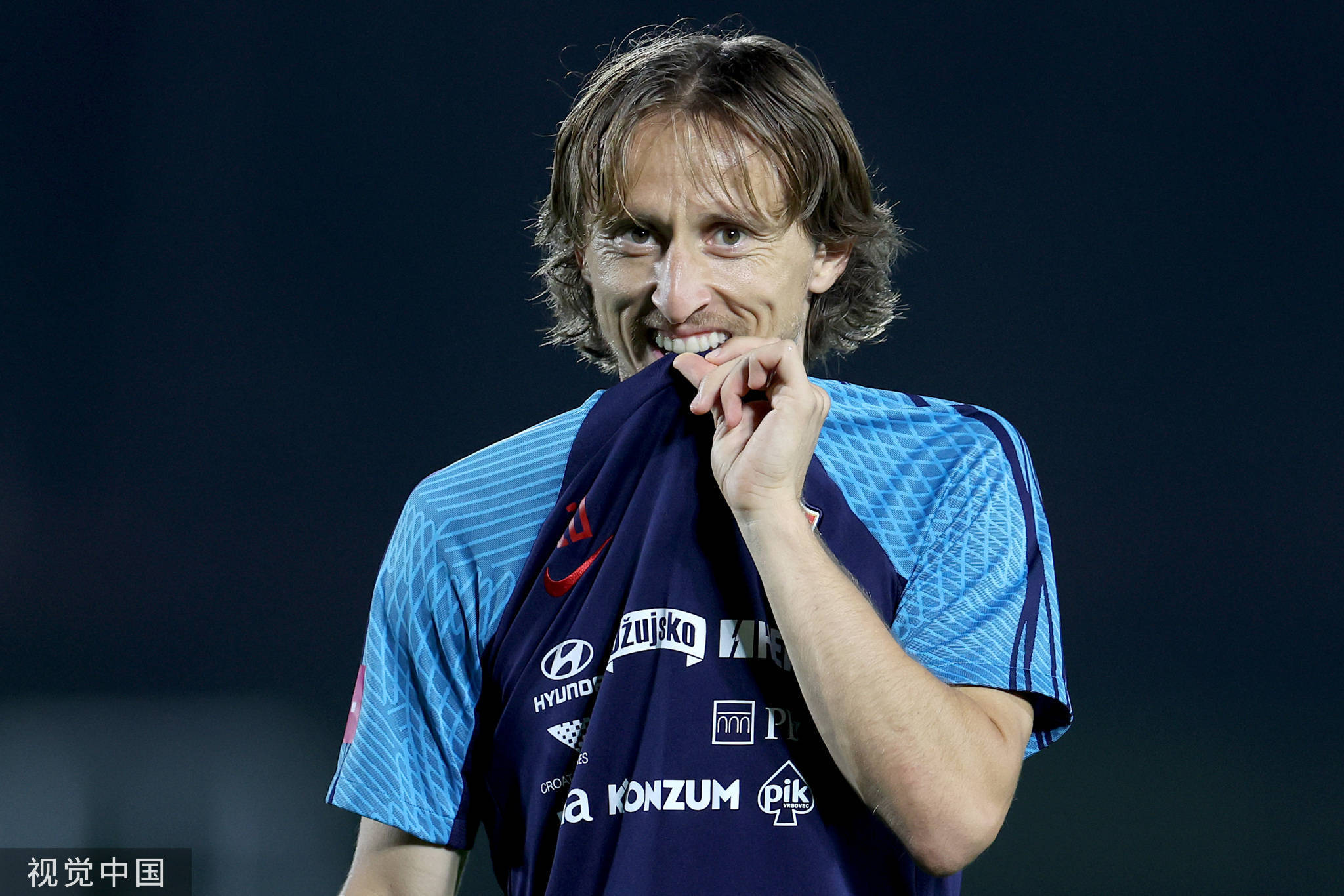 惊险时刻!德国队绝杀立陶宛,锁定小组头名的简单介绍 惊险时刻!德国队绝杀立陶宛,锁定小组头名的简单介绍