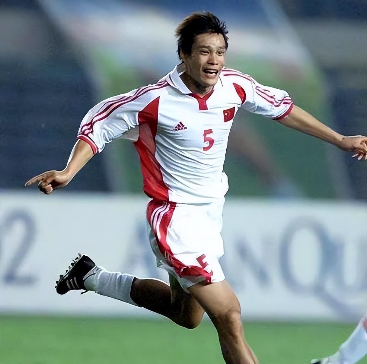 国足再展豪情,铸就辉煌传奇 国足再展豪情,铸就辉煌传奇