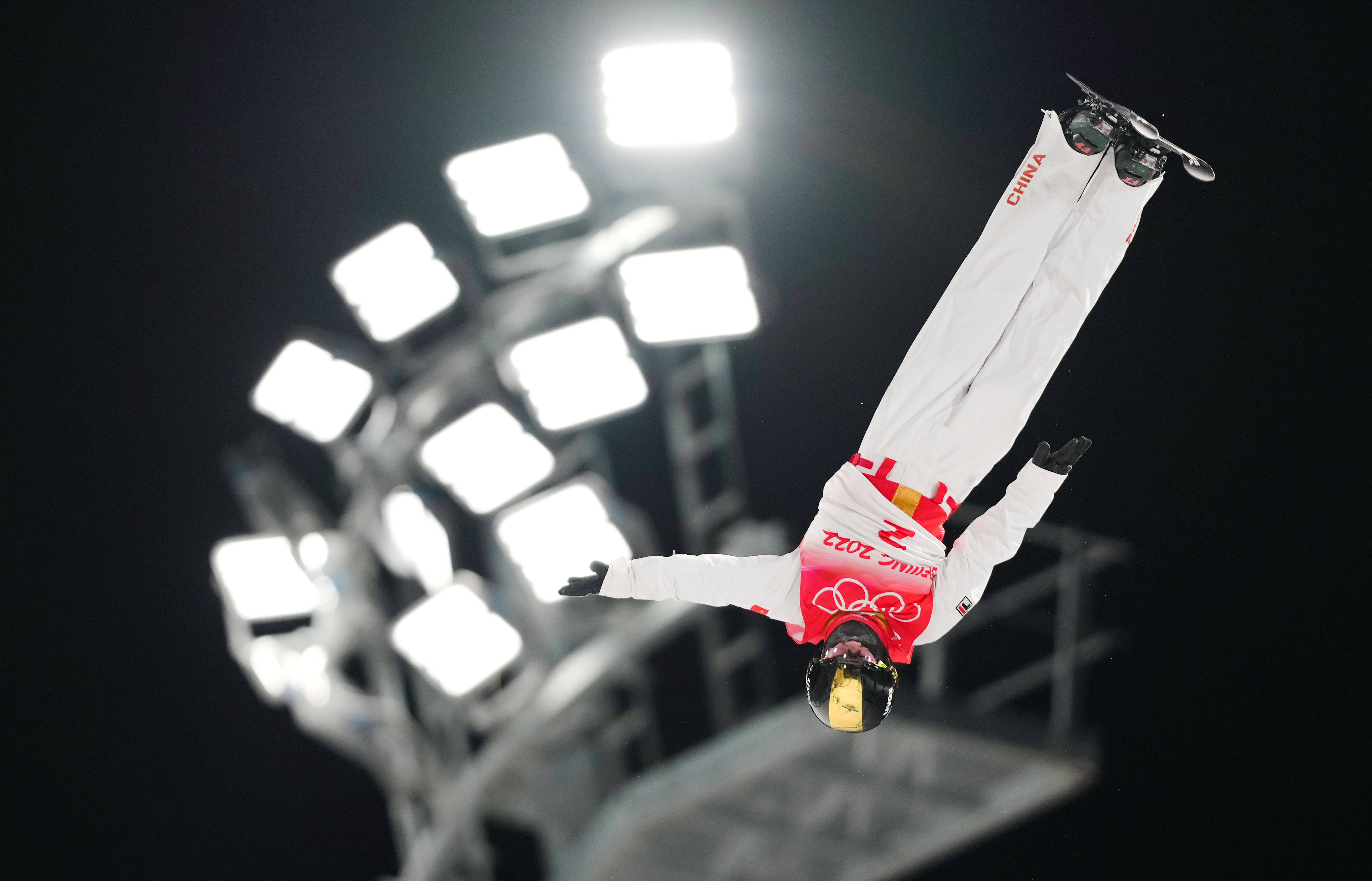 白俄罗斯选手登上领奖台,获得荣耀 白俄罗斯选手登上领奖台,获得荣耀