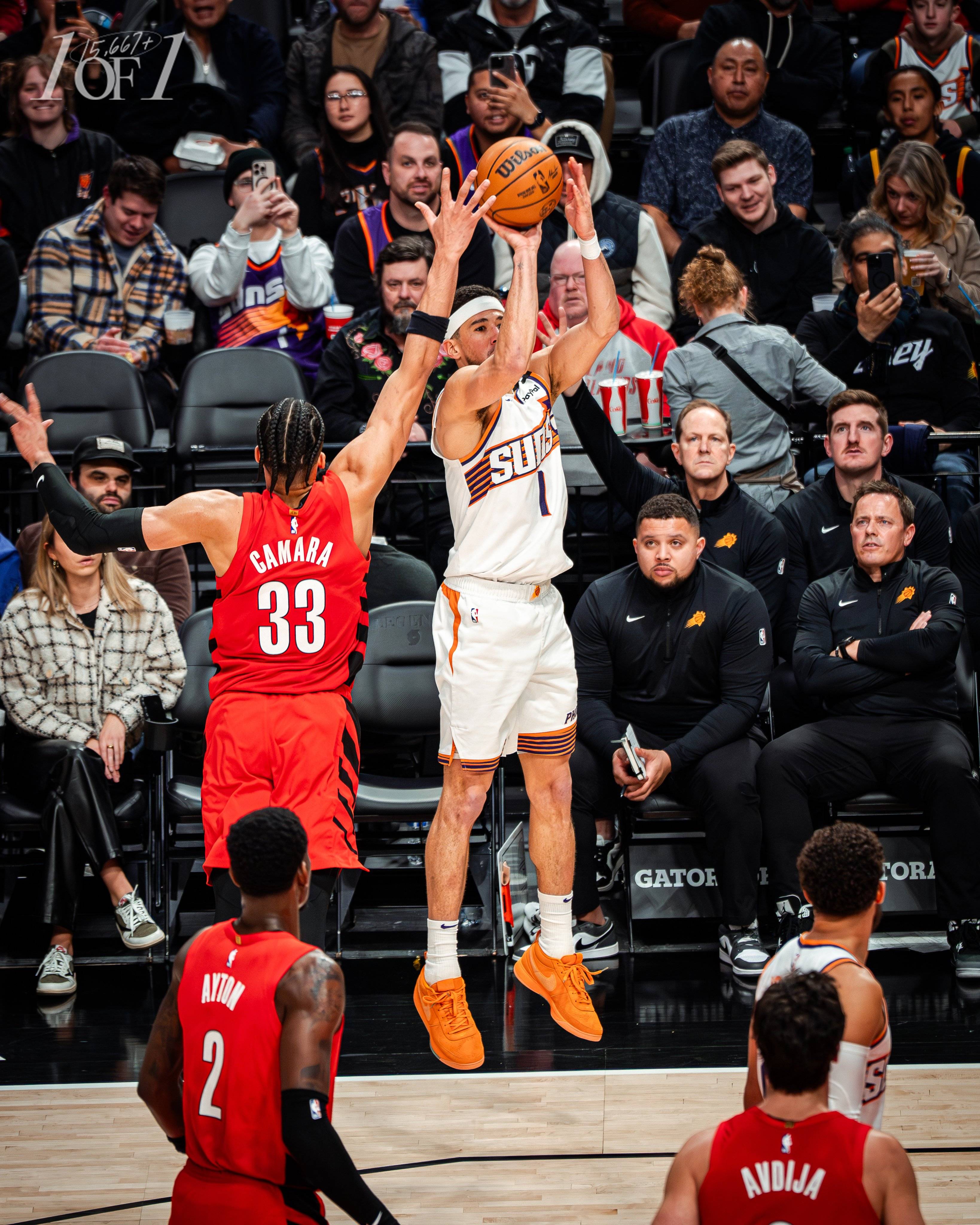 哈兰德遭遇杜兰特碾压，NBA局势紧张