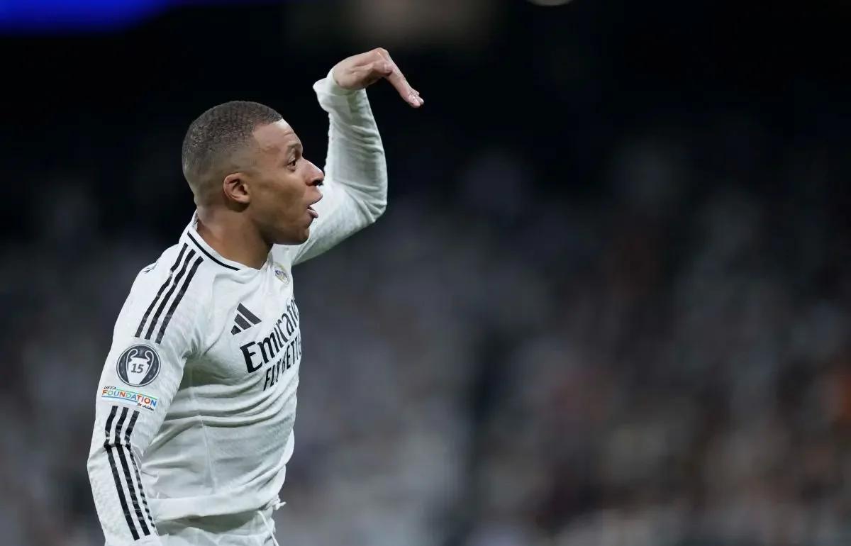 关于皇马轻取热刺，姆巴佩梅开二度欧冠的信息