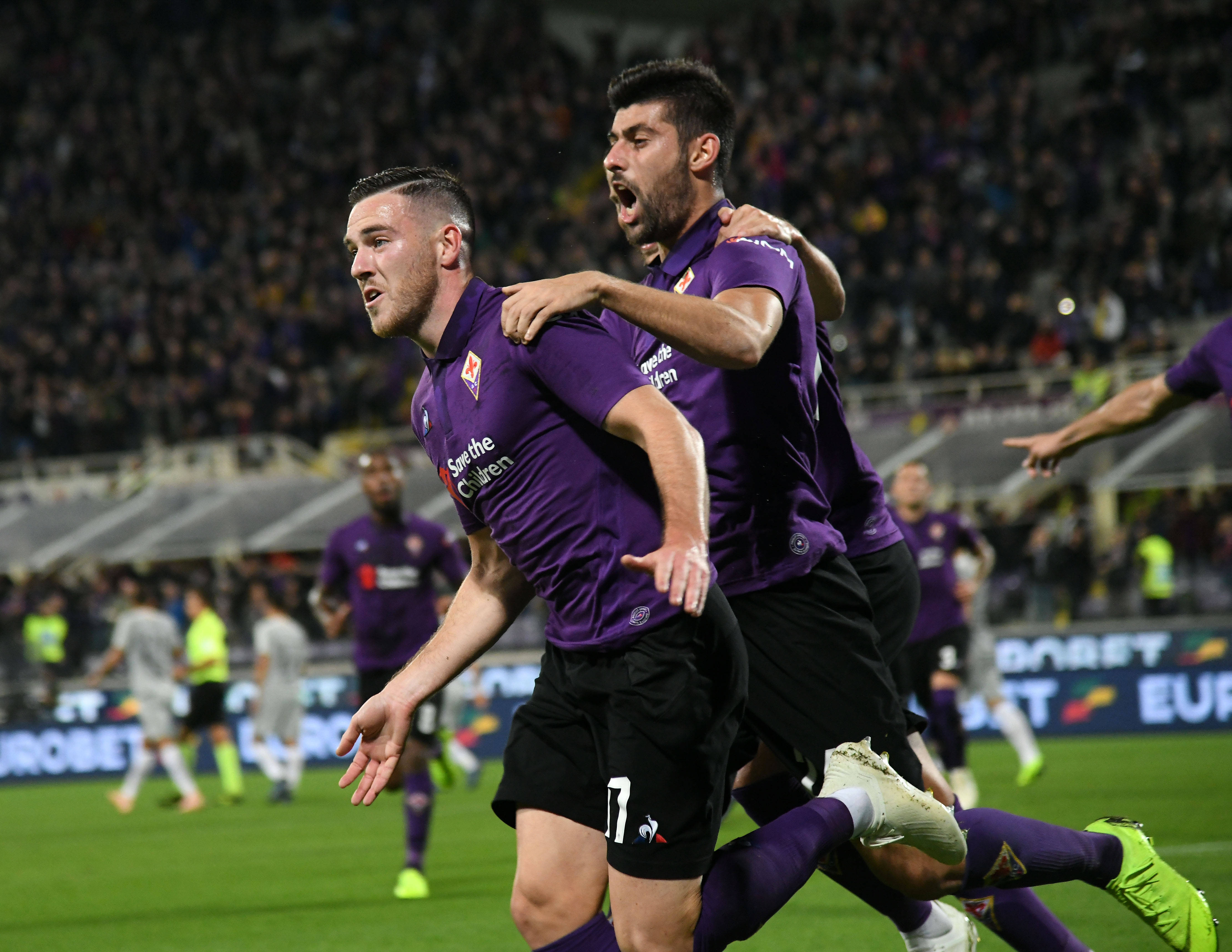 意甲联赛竞争激烈，球员拼尽全力的简单介绍