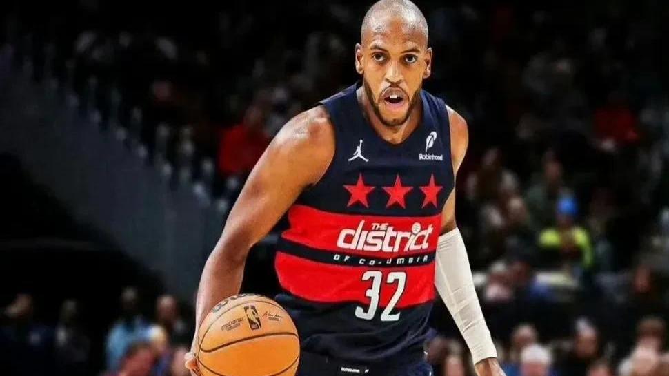 公鹿球员米德尔顿成为跳投得分王 公鹿球员米德尔顿成为跳投得分王