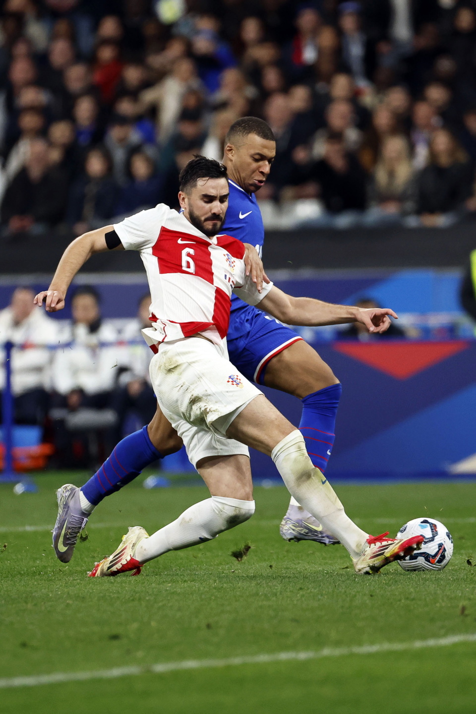 法国队击败挪威晋级欧洲足球锦标赛决赛的简单介绍 法国队击败挪威晋级欧洲足球锦标赛决赛的简单介绍