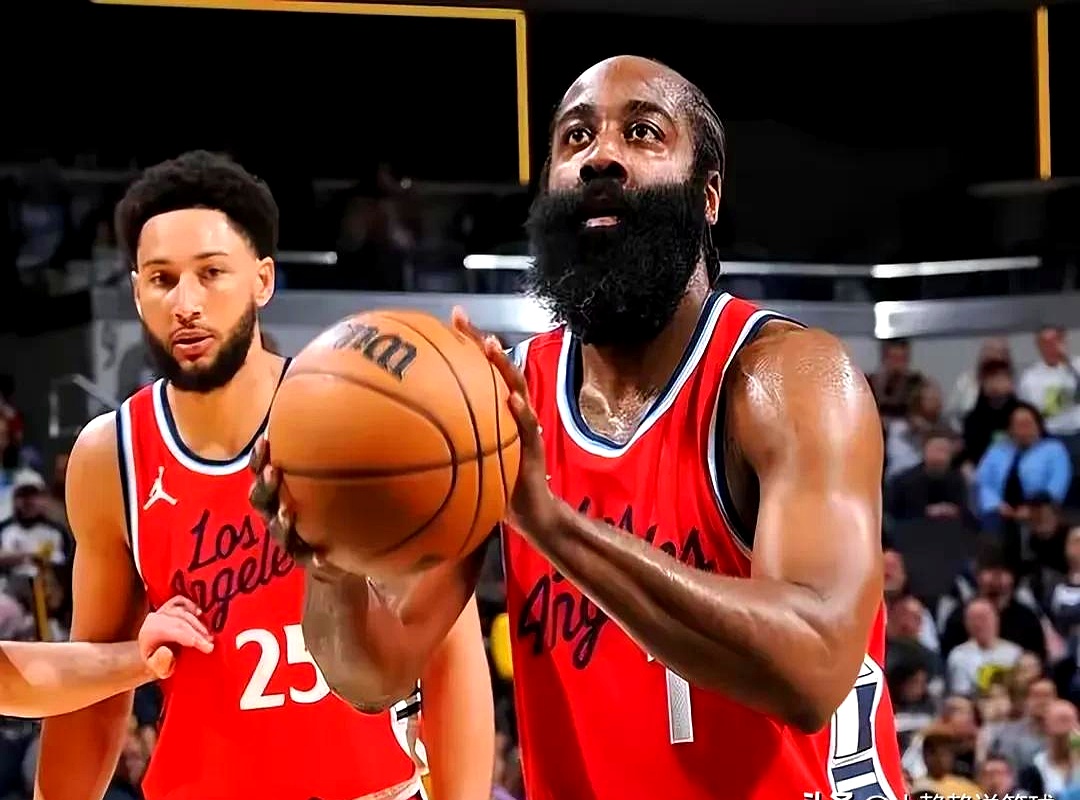 快船队新秀表现出色,助力球队连胜 快船队新秀表现出色,助力球队连胜