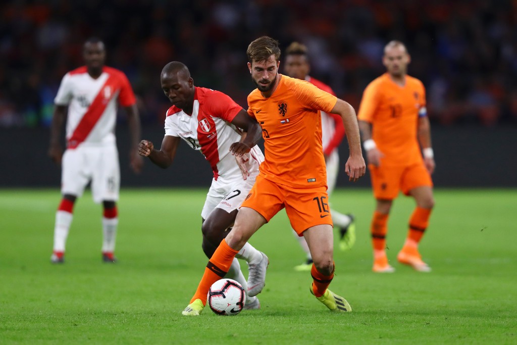 FLY翻盘DRX,Bin成为全场焦点入围赛2:1(上海) FLY翻盘DRX,Bin成为全场焦点入围赛2:1(上海)