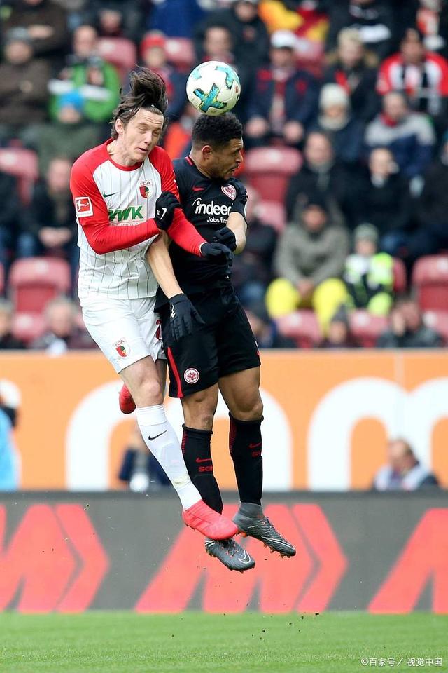 不莱梅进攻火力强劲,打破对手铁桶阵 不莱梅进攻火力强劲,打破对手铁桶阵