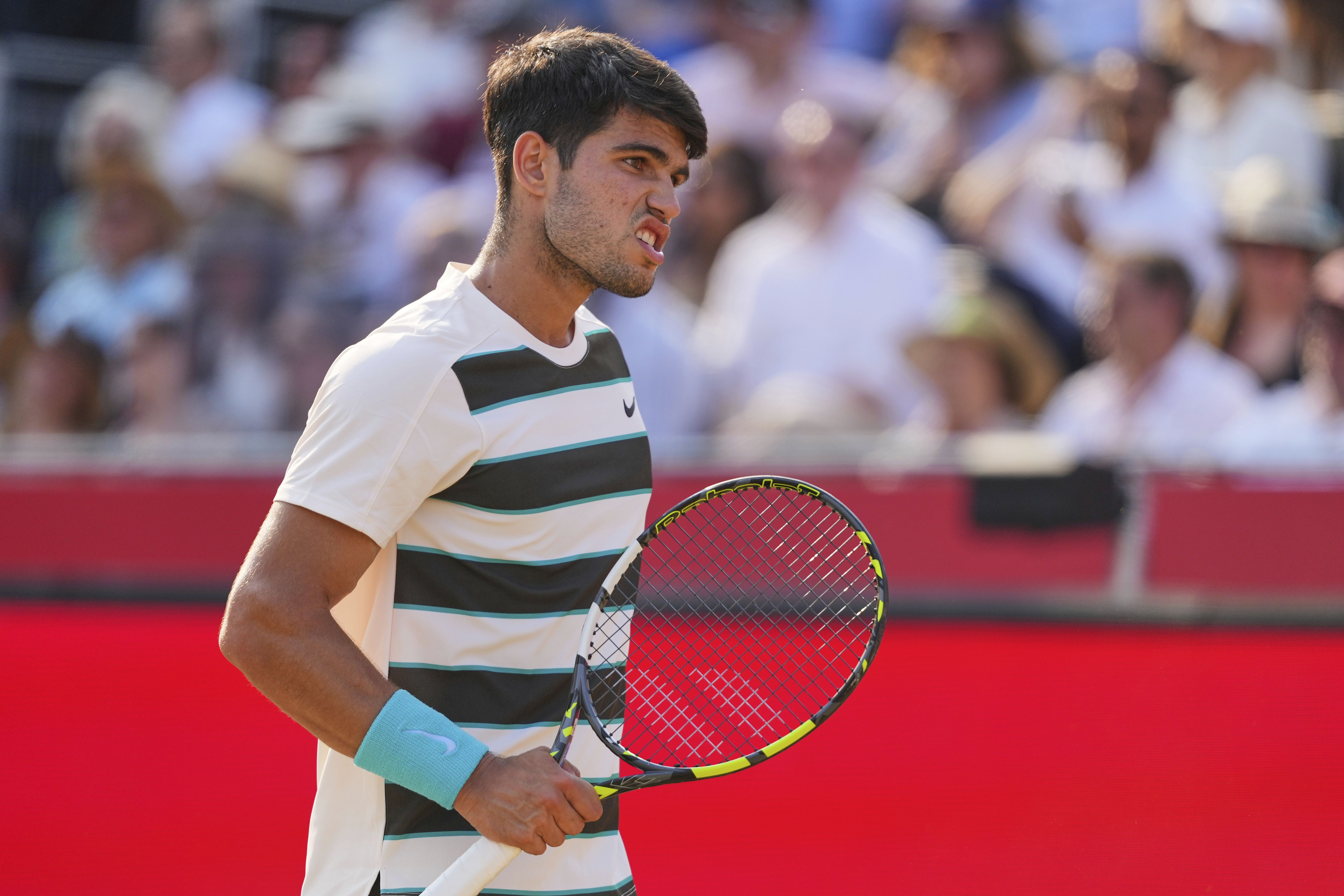 世界网球队翻盘意大利网球队，阿尔卡拉斯绝境逆转