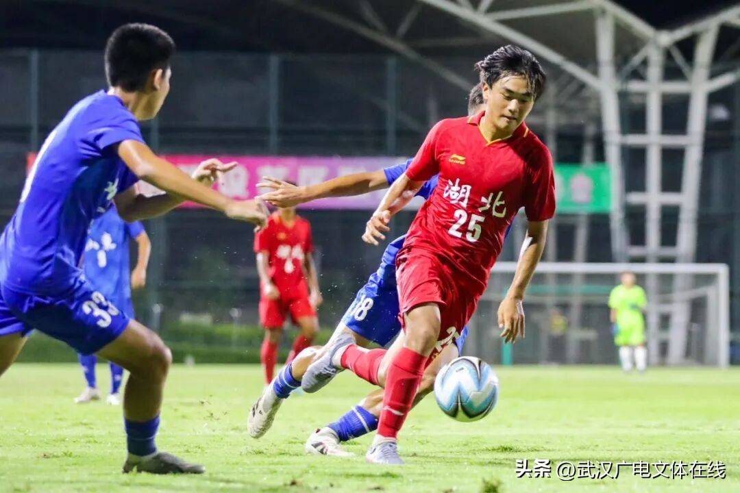 技术流与激情碰撞,足球决赛再创新高 技术流与激情碰撞,足球决赛再创新高