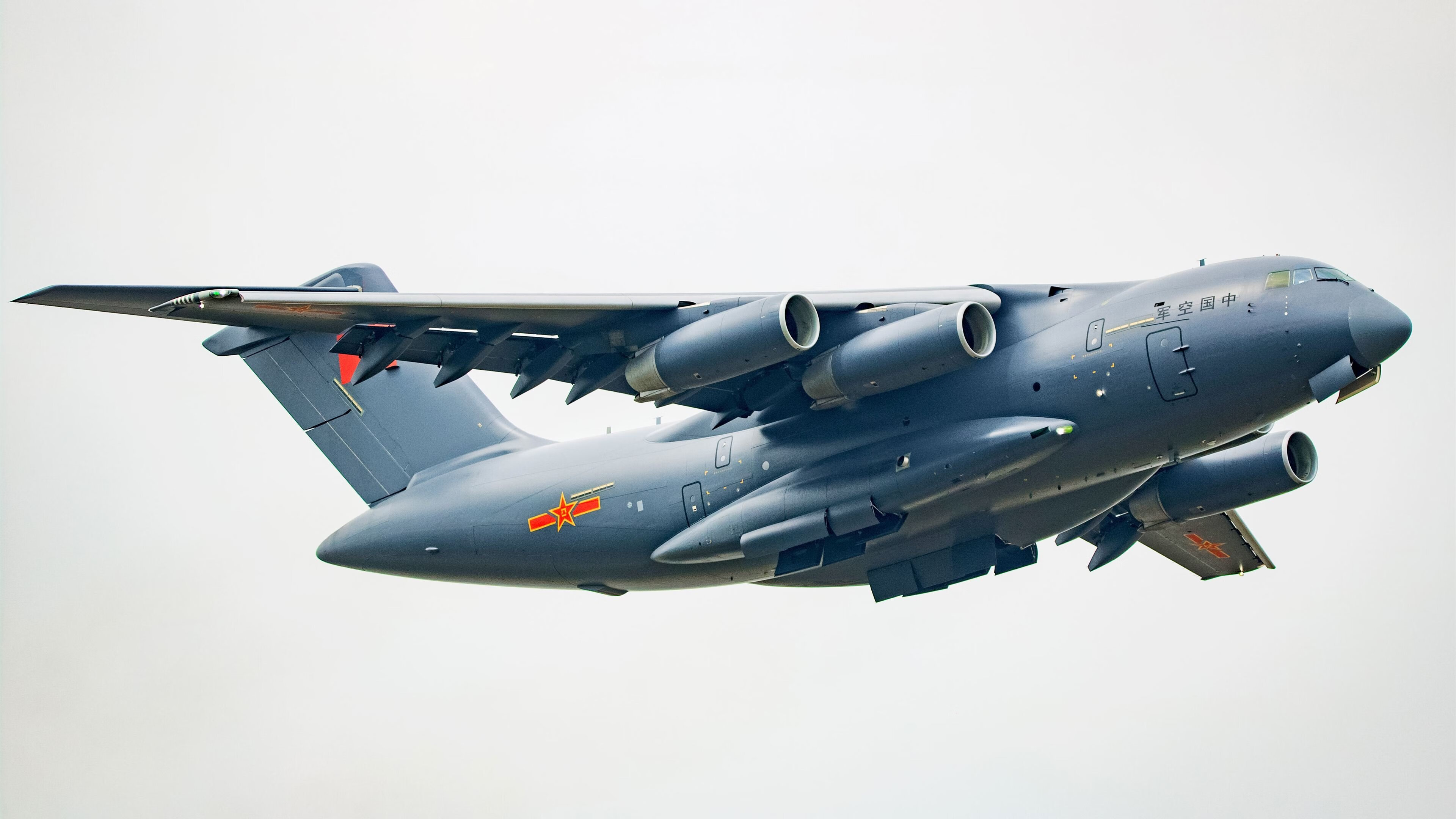 防守窒息，巨星闪耀，亚特兰大锁死中国进攻，苏亚雷斯关键节点定乾坤